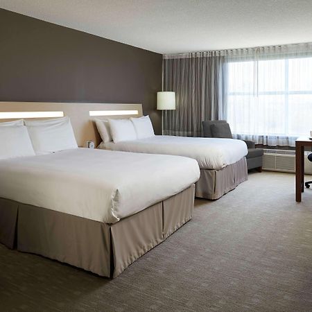 Novotel Montréal Aéroport Dorval Exterior foto